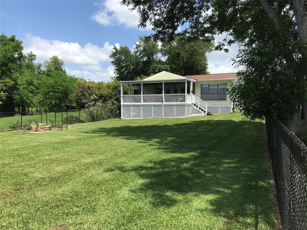 104 Bayside Street, Livingston, Texas image 3