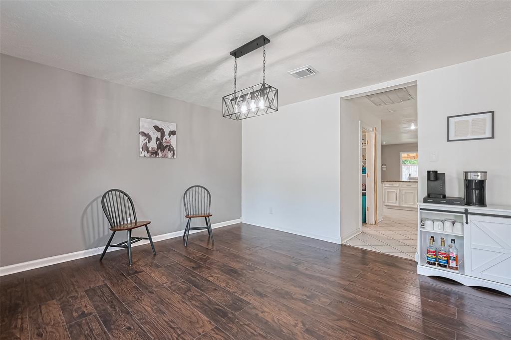 18346 Pine Post Court, Porter, Texas image 4