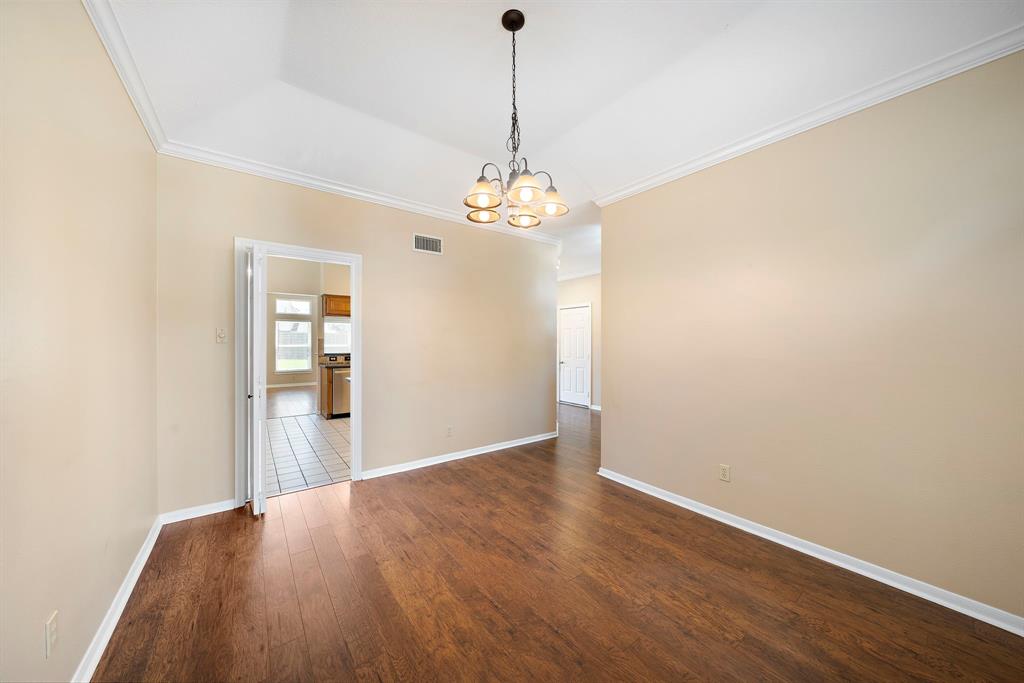 1714 Briarmoor Court, Houston, Texas image 5