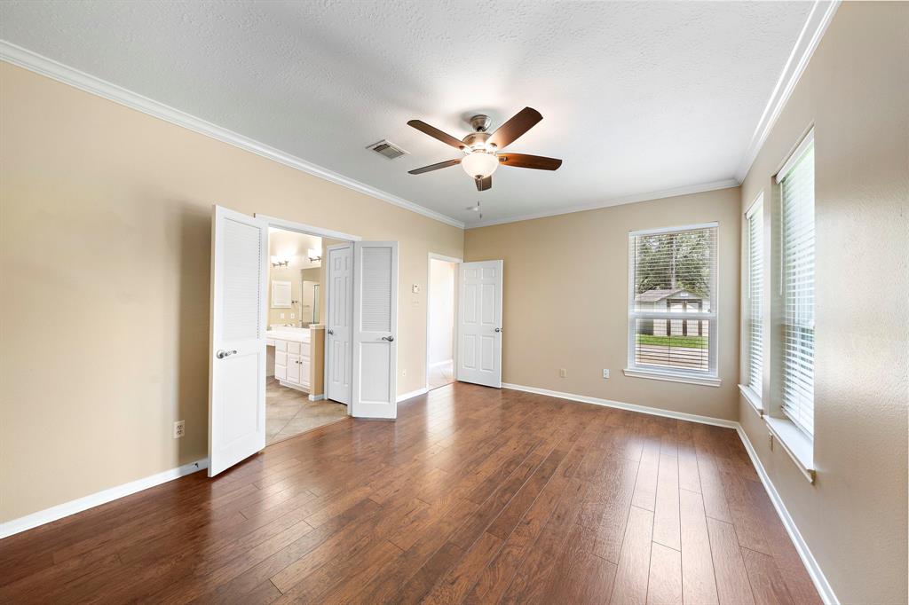 1714 Briarmoor Court, Houston, Texas image 13