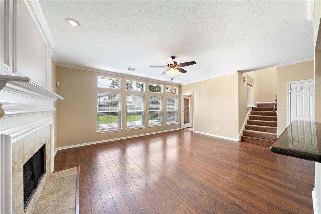 1714 Briarmoor Court, Houston, Texas image 18