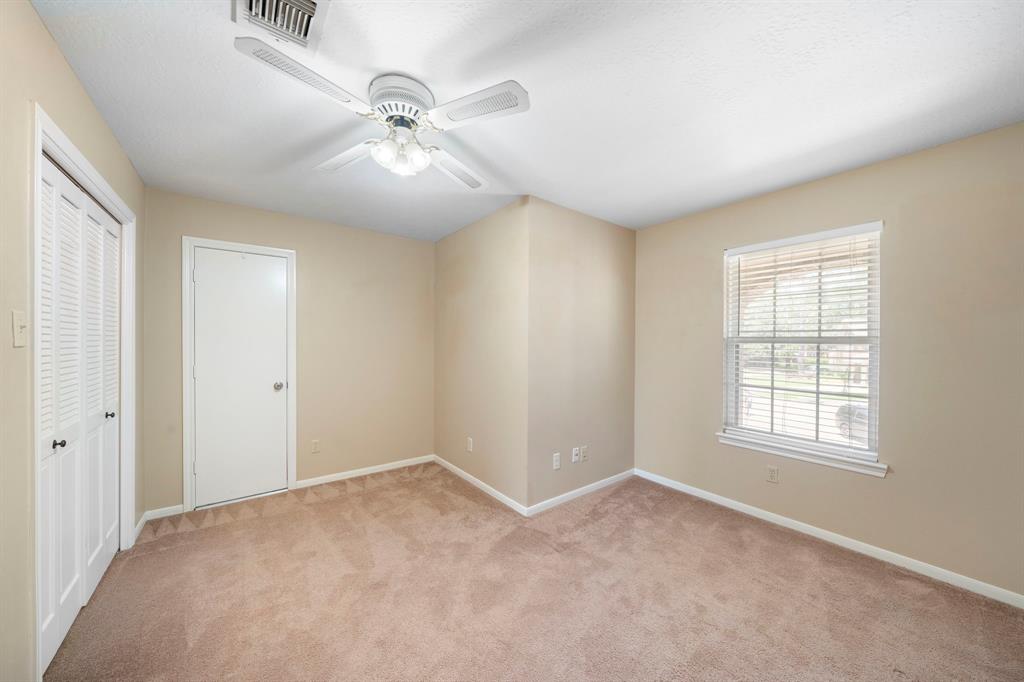 1714 Briarmoor Court, Houston, Texas image 21