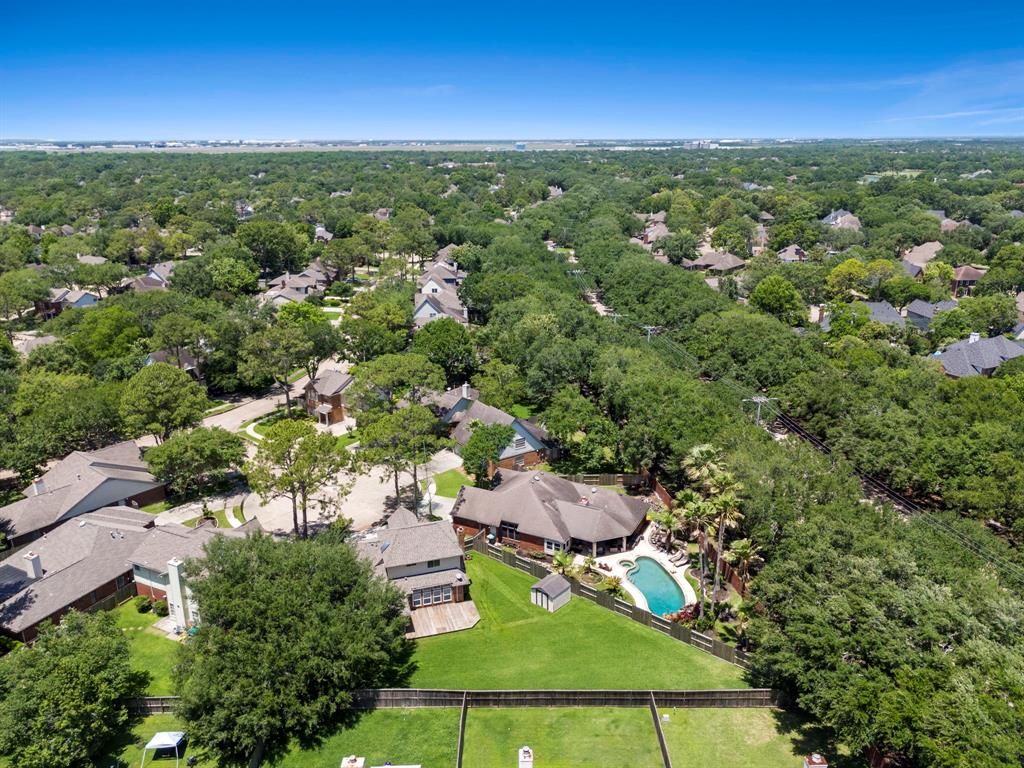 1714 Briarmoor Court, Houston, Texas image 37