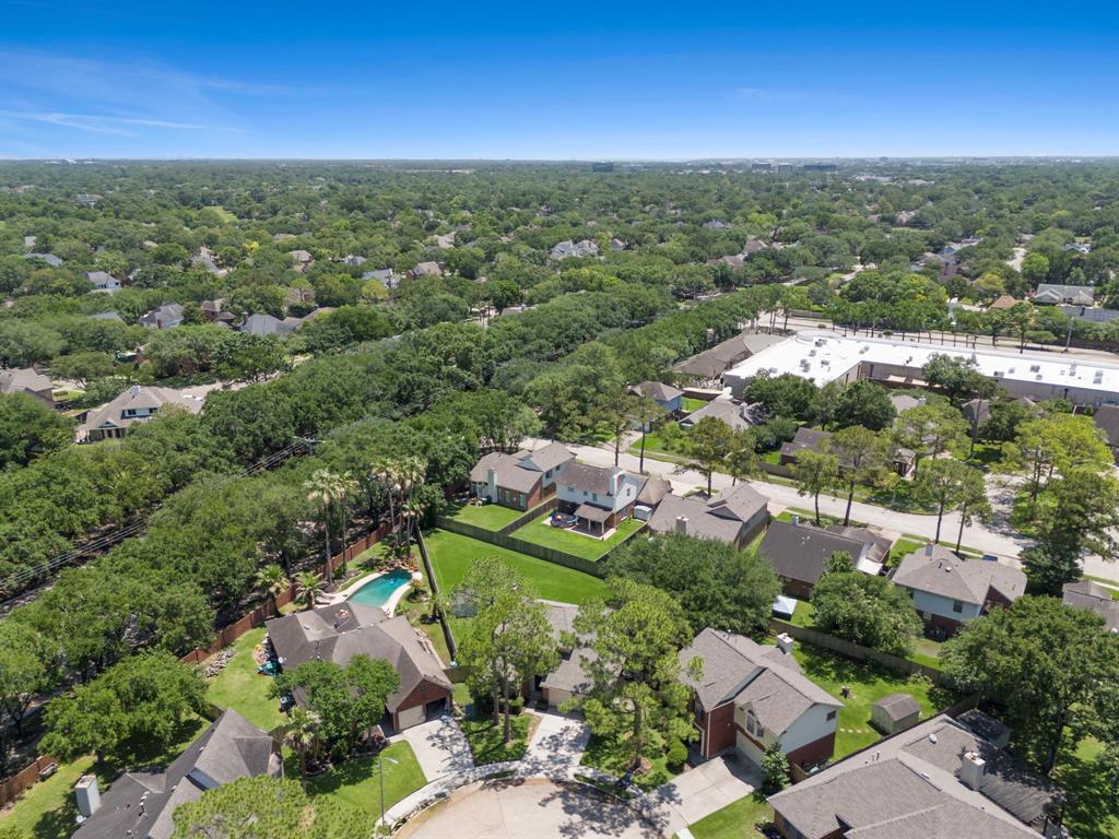 1714 Briarmoor Court, Houston, Texas image 36
