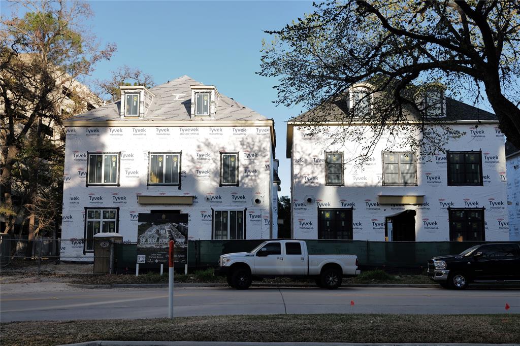 4 Wentworth Square Avenue