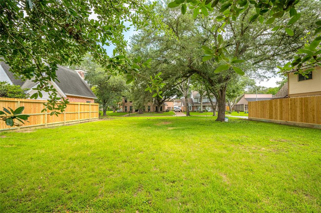 Hoveden Drive, Katy, Texas image 13