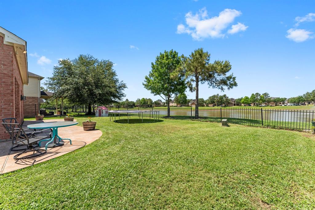 7610 Summer Night Lane, Rosenberg, Texas image 30