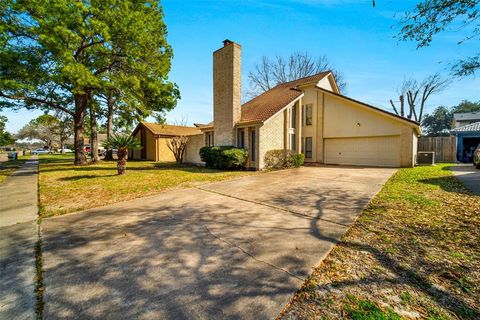 Single Family Residence in Houston TX 8010 Bayou Forest Drive.jpg