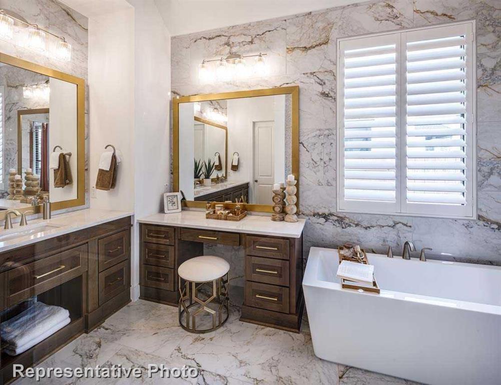 1215 Timber Shores Drive, Missouri City, Texas image 8