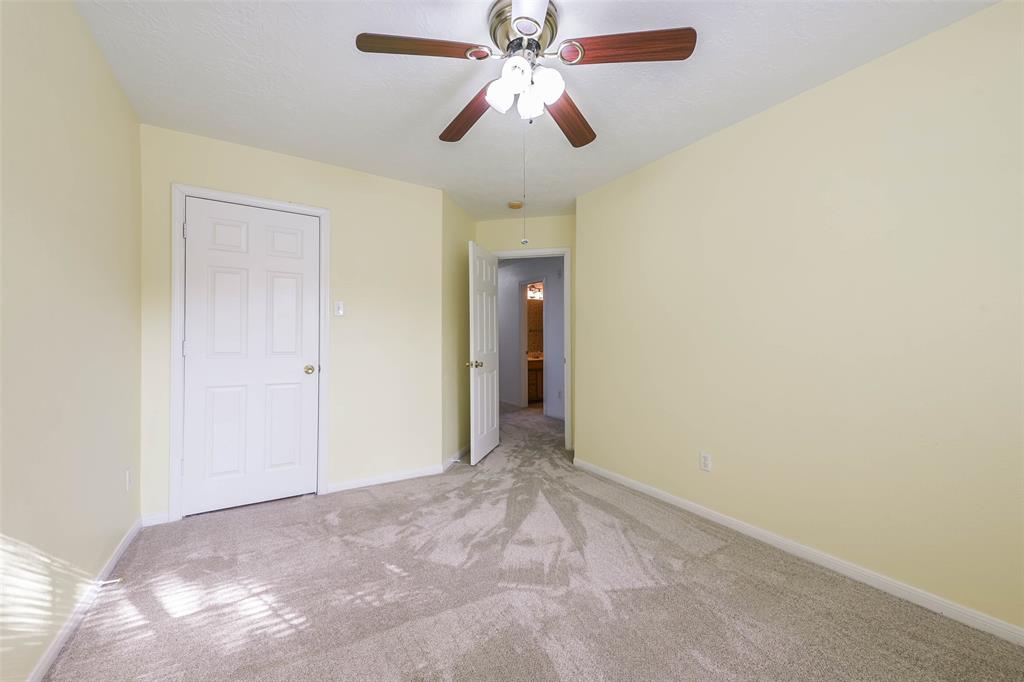 13623 Country Green Court, Houston, Texas image 35