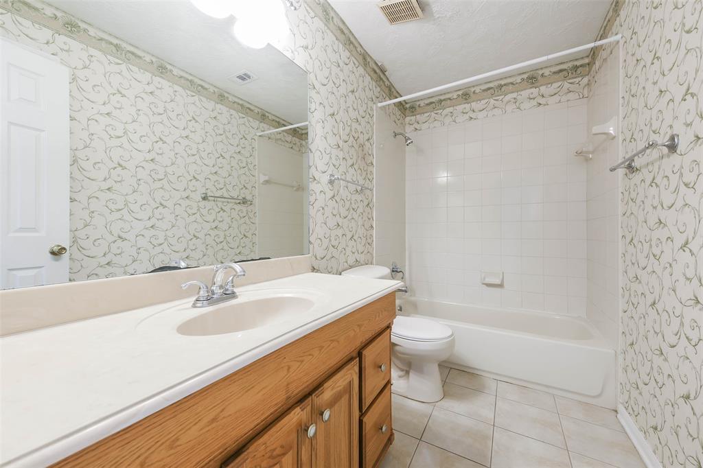 13623 Country Green Court, Houston, Texas image 37