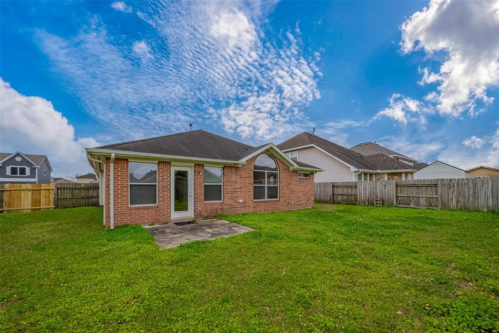 1180 Stallion Ridge, Alvin, Texas image 17