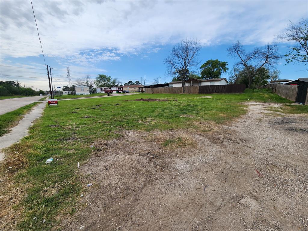 1008 W Main Street, Baytown, Texas image 3