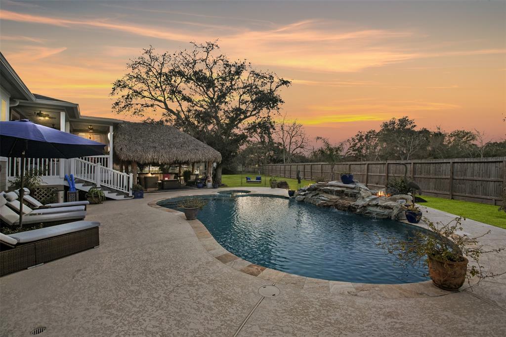 806 Quintana Roo Place, Seabrook, Texas image 6
