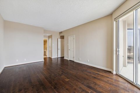 Condominium in Houston TX 3350 Mccue Road 19.jpg