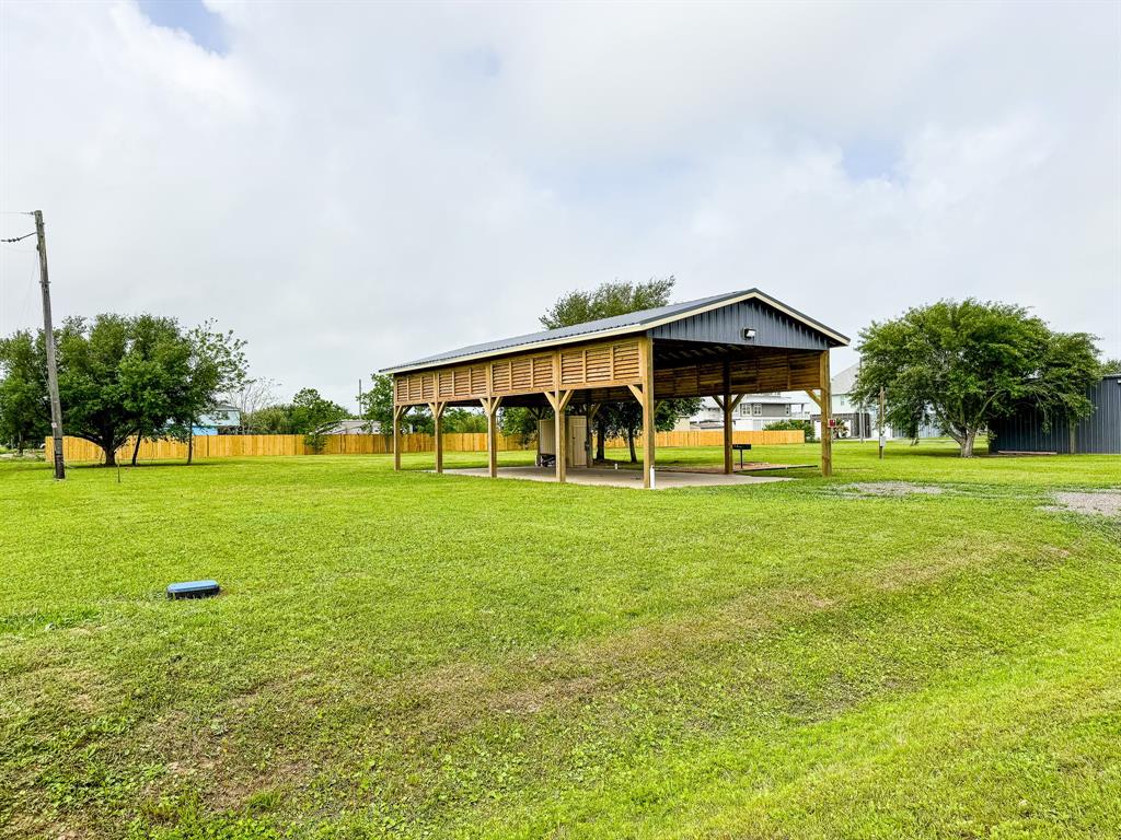 1311 22nd Street, Port Bolivar, Texas image 7