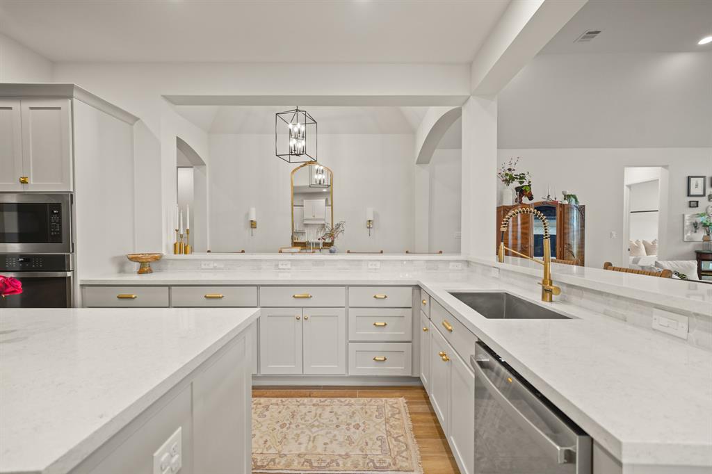 19002 Valentine Padlock Circle, Tomball, Texas image 14