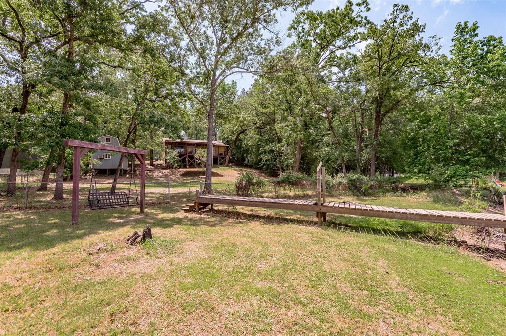 301 Chestnut Bend, Huntsville, Texas image 33