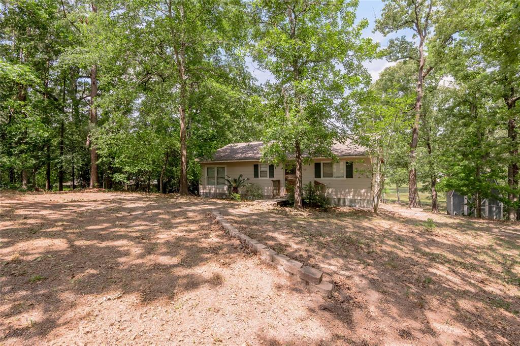 301 Chestnut Bend, Huntsville, Texas image 1