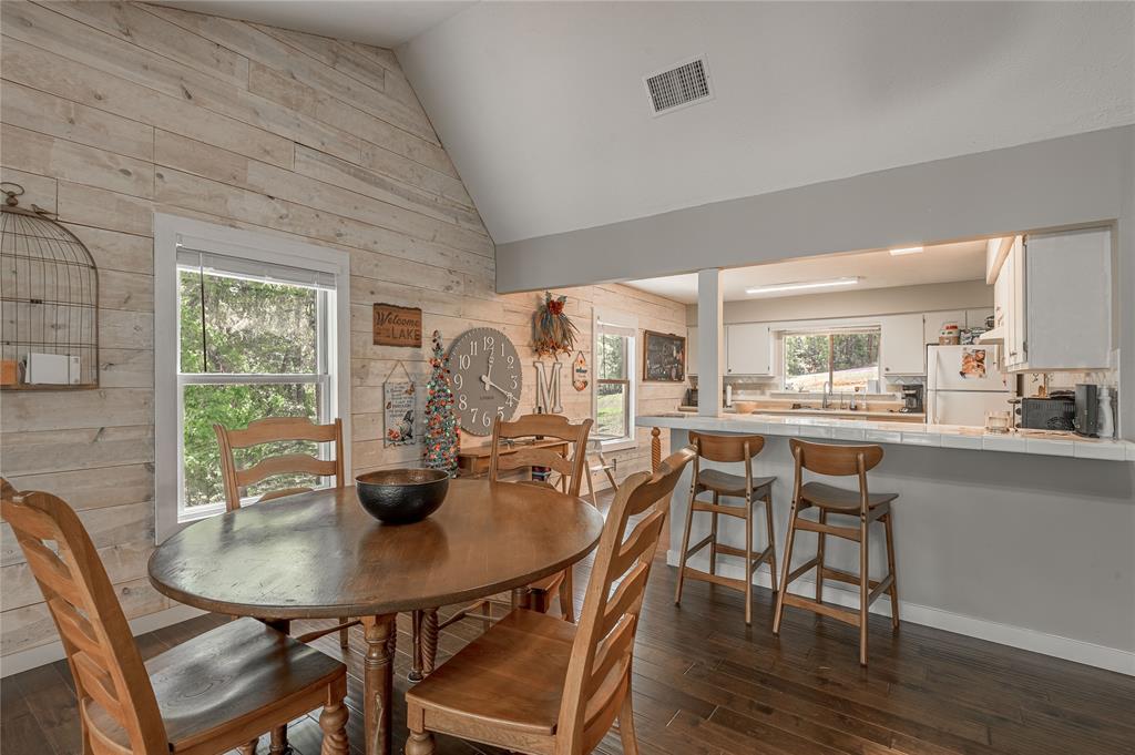 301 Chestnut Bend, Huntsville, Texas image 12