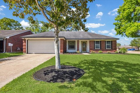 2826 Meadow Brook Court League City TX 77573