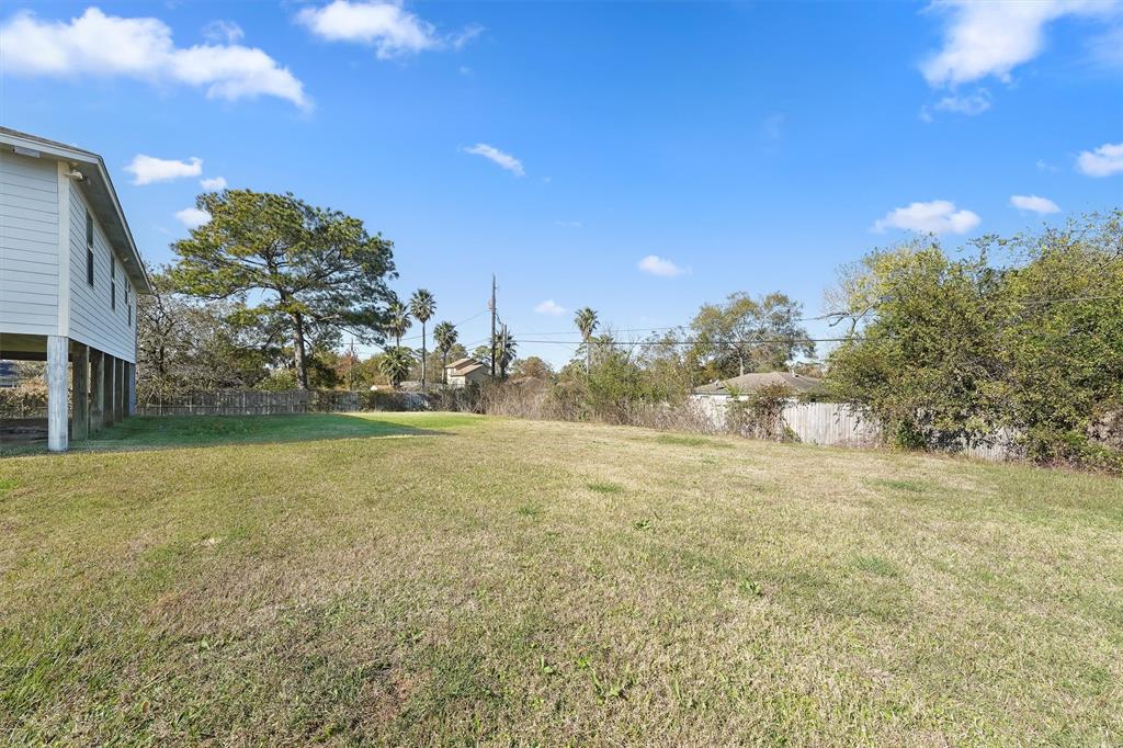 530 S Shady Lane, La Porte, Texas image 30