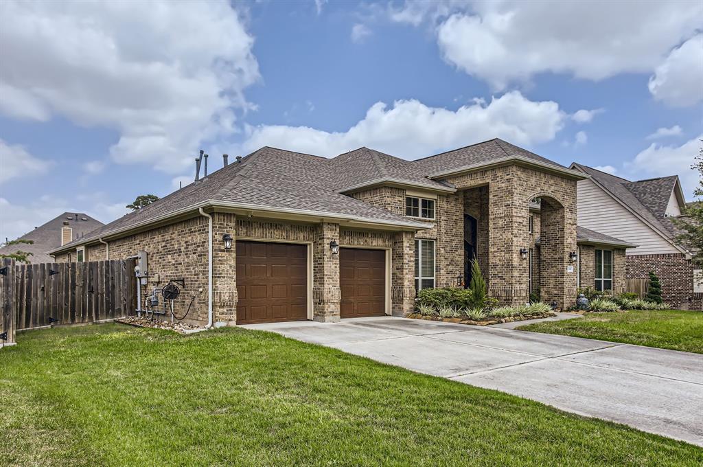 2044 Doolan Drive, Conroe, Texas image 3
