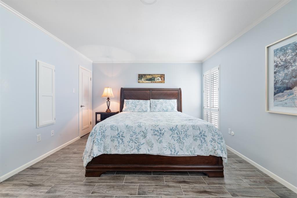 407 E Fair Harbor Lane, Houston, Texas image 20