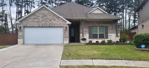 Photo of 8506 Rialto Canal Loop, Houston, TX 77044 (MLS # 77384407)