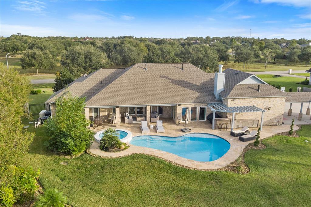 310 Quail Ridge Lane, Dickinson, Texas image 39