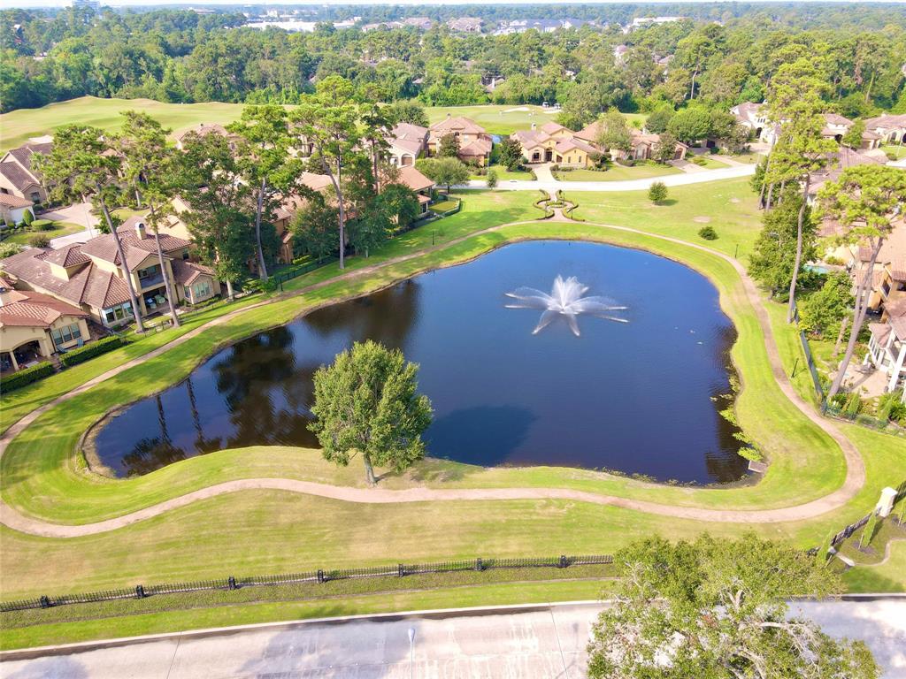 16019 Bridges Fairway Lane, Houston, Texas image 7