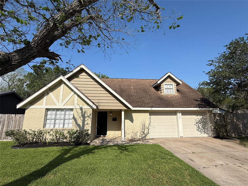 2114 Cedar Street, Pearland, Texas image 1