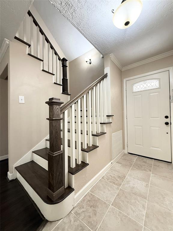 2114 Cedar Street, Pearland, Texas image 2