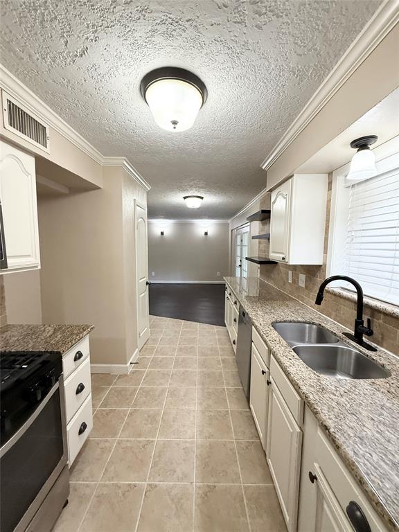 2114 Cedar Street, Pearland, Texas image 11