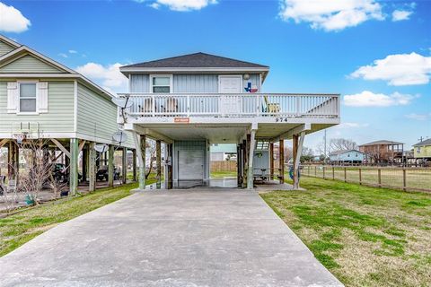 A home in Crystal Beach