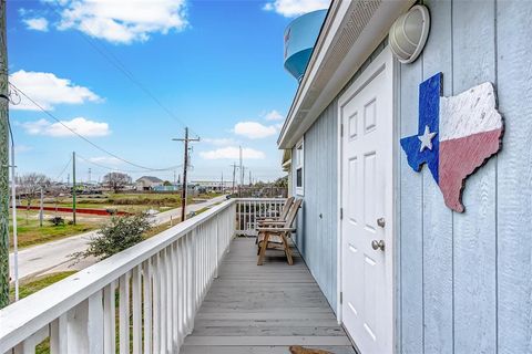 A home in Crystal Beach