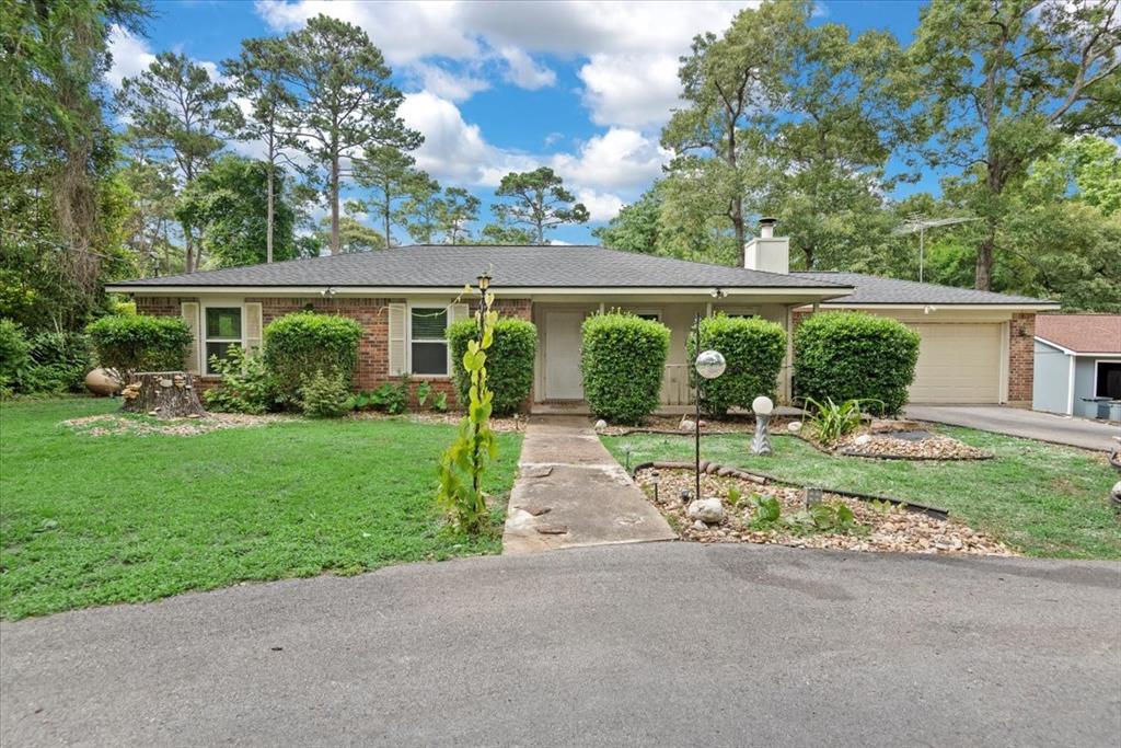 134 Greenbriar Drive, Magnolia, Texas image 1
