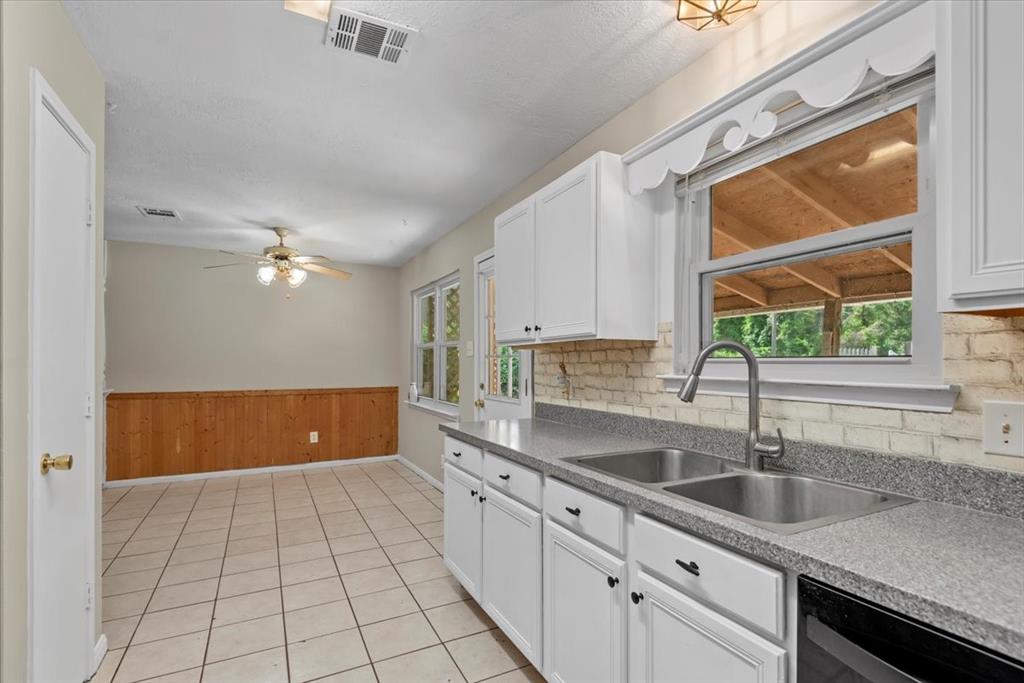 134 Greenbriar Drive, Magnolia, Texas image 16