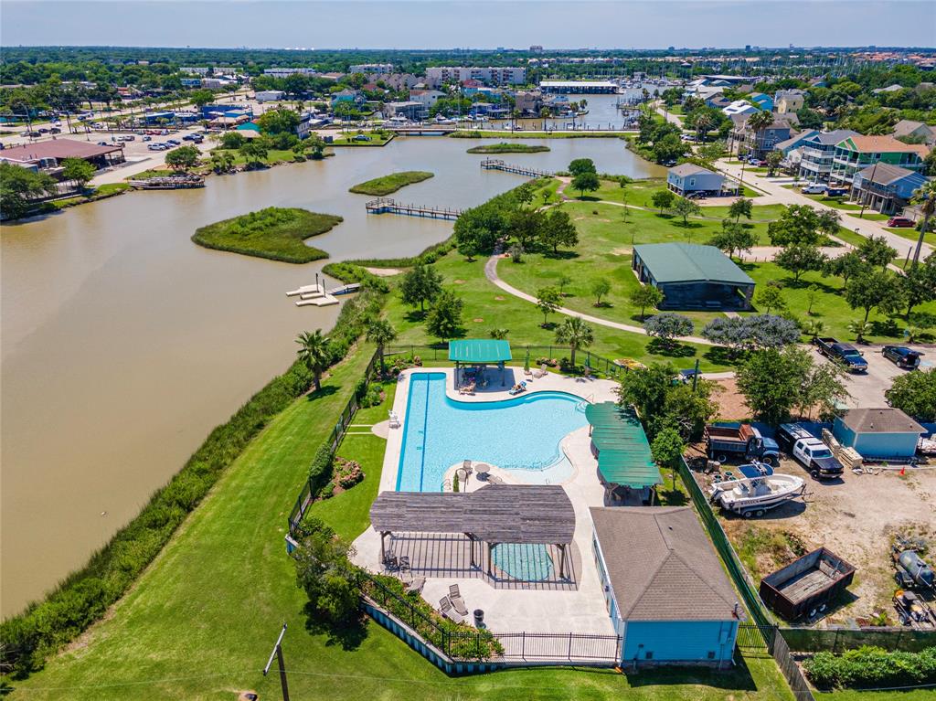 Pine Road, Clear Lake Shores, Texas image 10