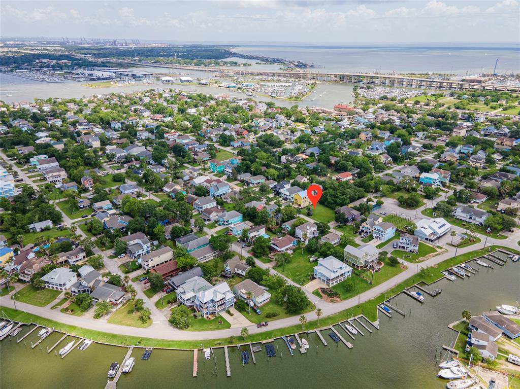 Pine Road, Clear Lake Shores, Texas image 6