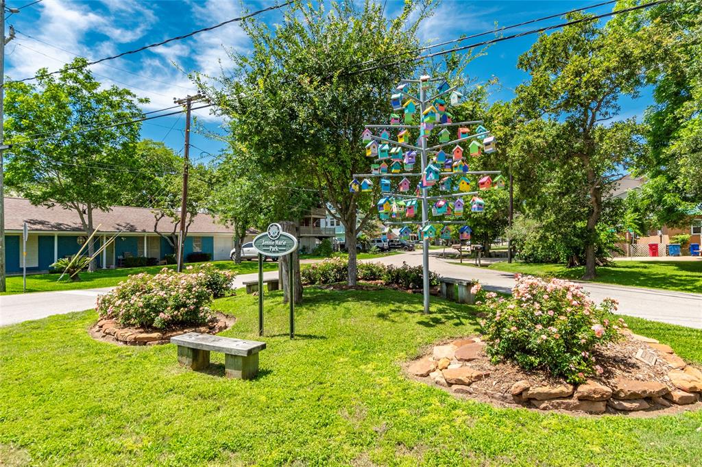 Pine Road, Clear Lake Shores, Texas image 17