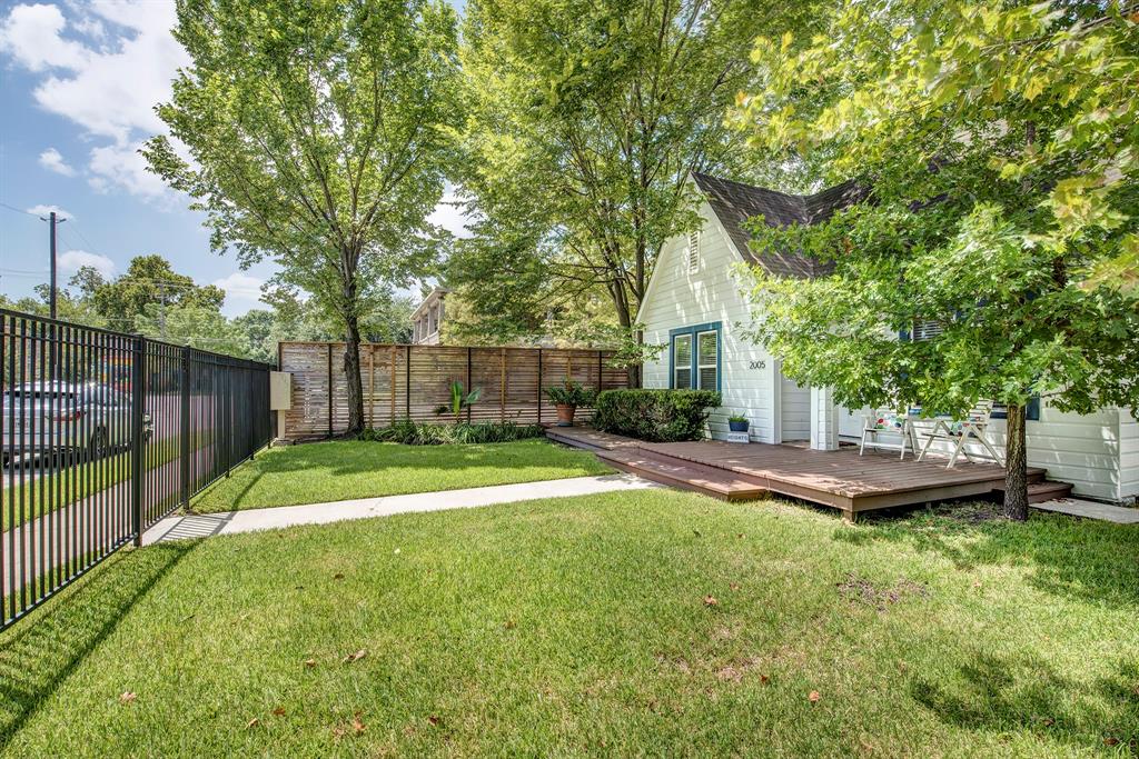 2005 Harvard Street, Houston, Texas image 2