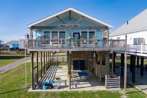 A home in Port Bolivar