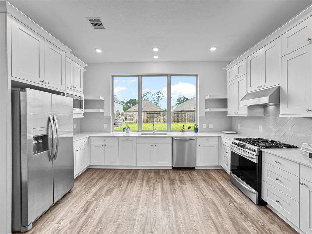 4326 Camden Springs Trail, Porter, Texas image 9