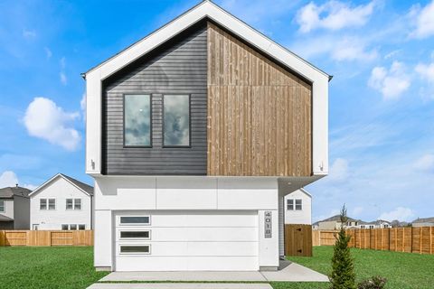 Photo of 4011 Boho Lane, Houston, TX 77045 (MLS # 90456109)