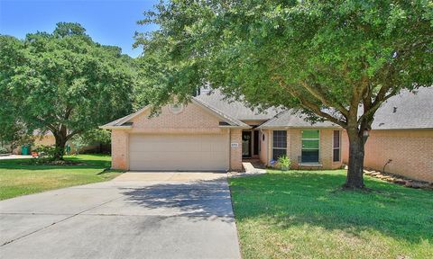 A home in Willis