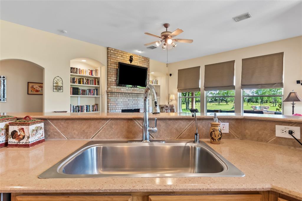 11413 7th Street, Santa Fe, Texas image 14