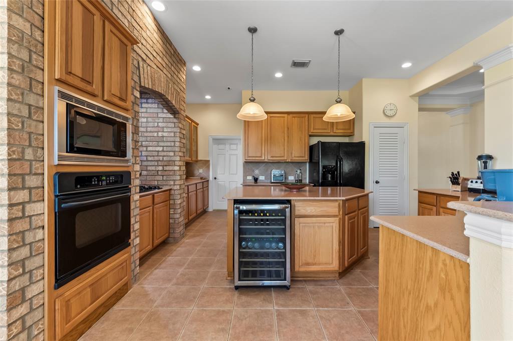 11413 7th Street, Santa Fe, Texas image 11