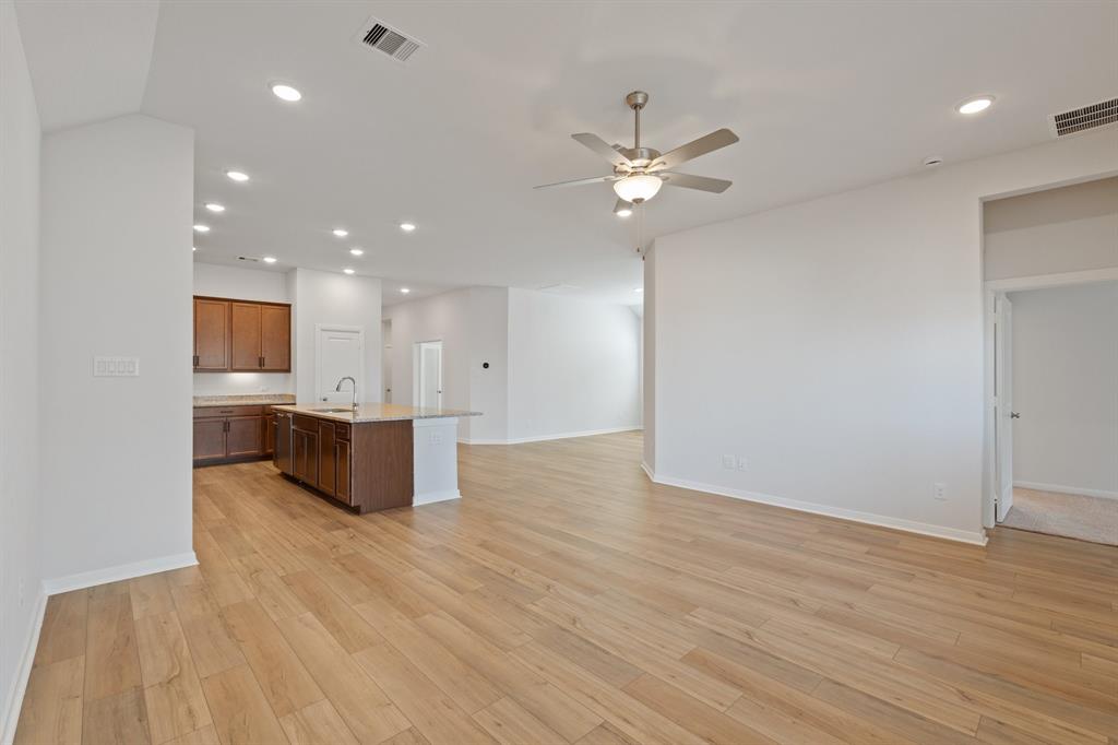1331 Wicklow Forest Street, Magnolia, Texas image 12