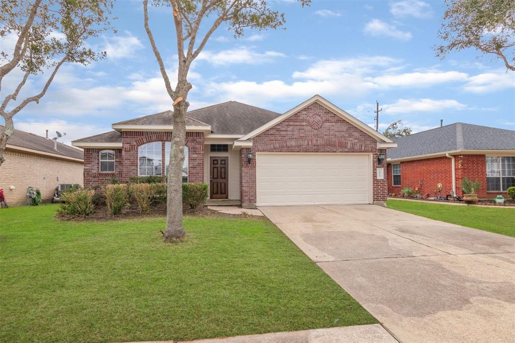 10522 Pine Meadows Boulevard, Baytown, Texas image 1